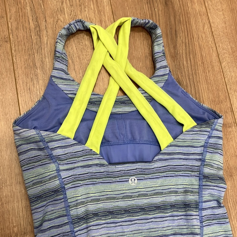 Lululemon Top - Picture 5 of 10